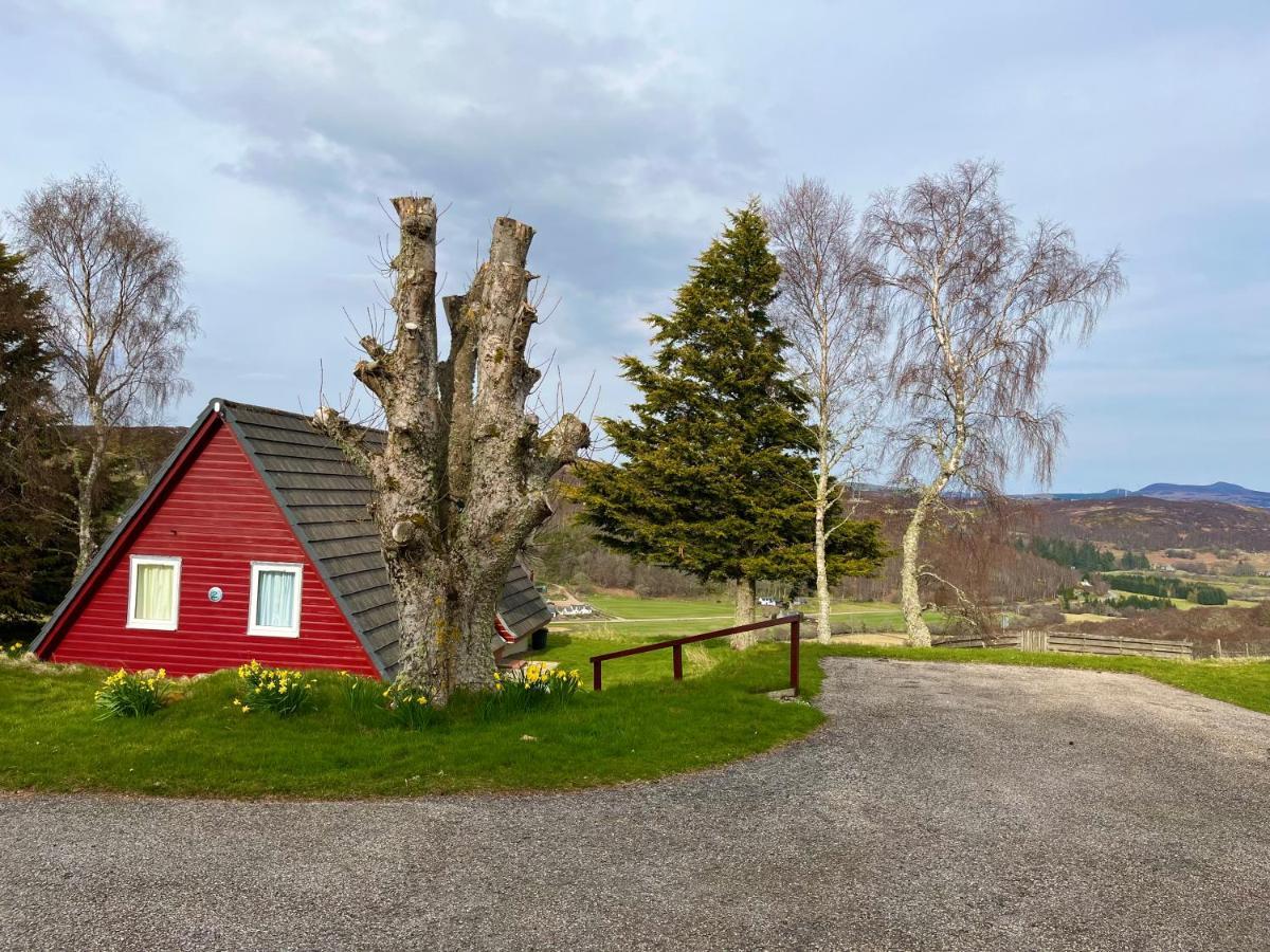 Highland Glen Lodges Rogart Exterior photo