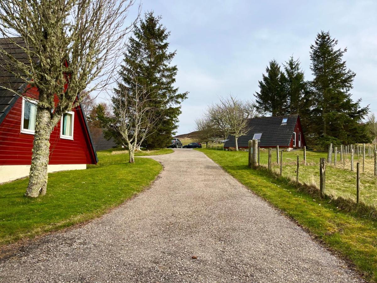 Highland Glen Lodges Rogart Exterior photo