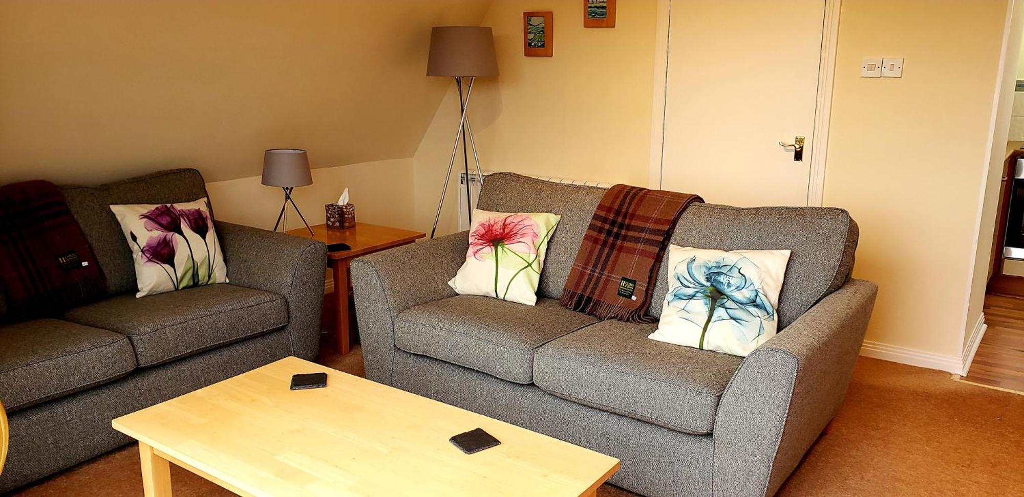 Highland Glen Lodges Rogart Exterior photo