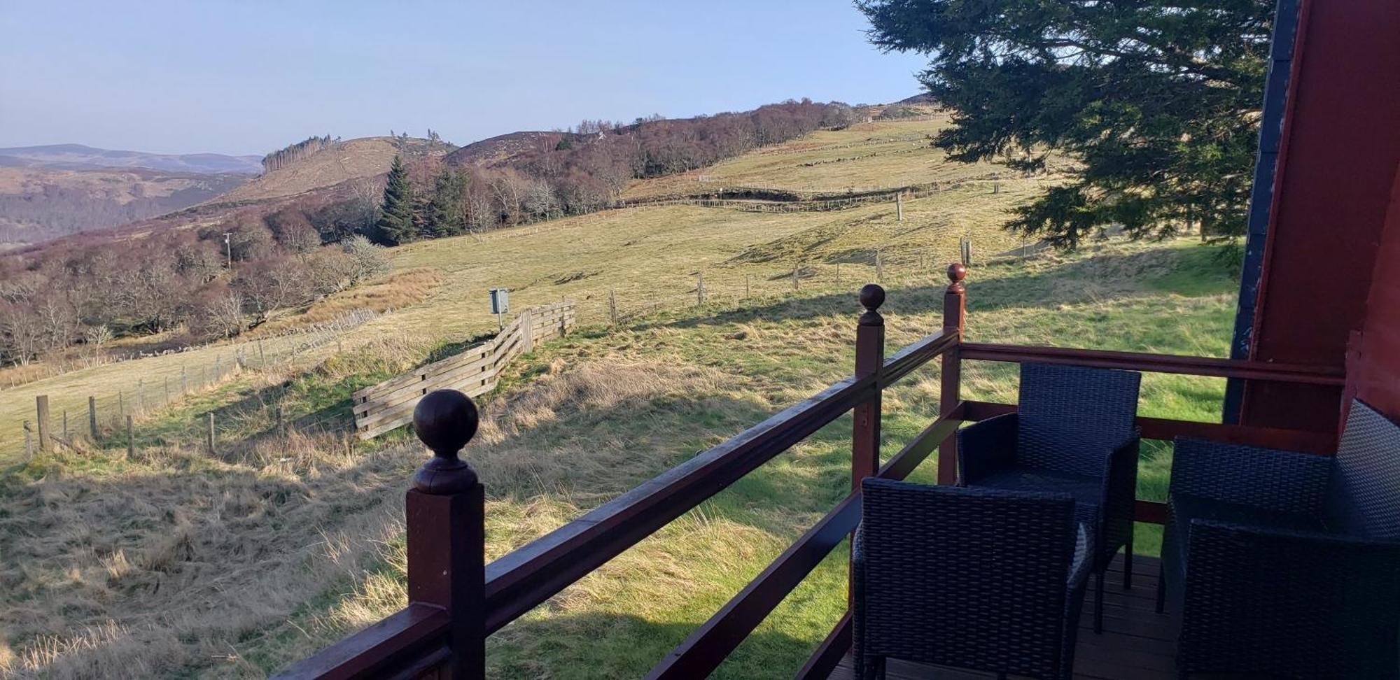 Highland Glen Lodges Rogart Exterior photo